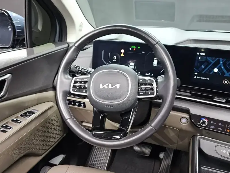 2024 Kia Carnival с пробегом 26 943 км