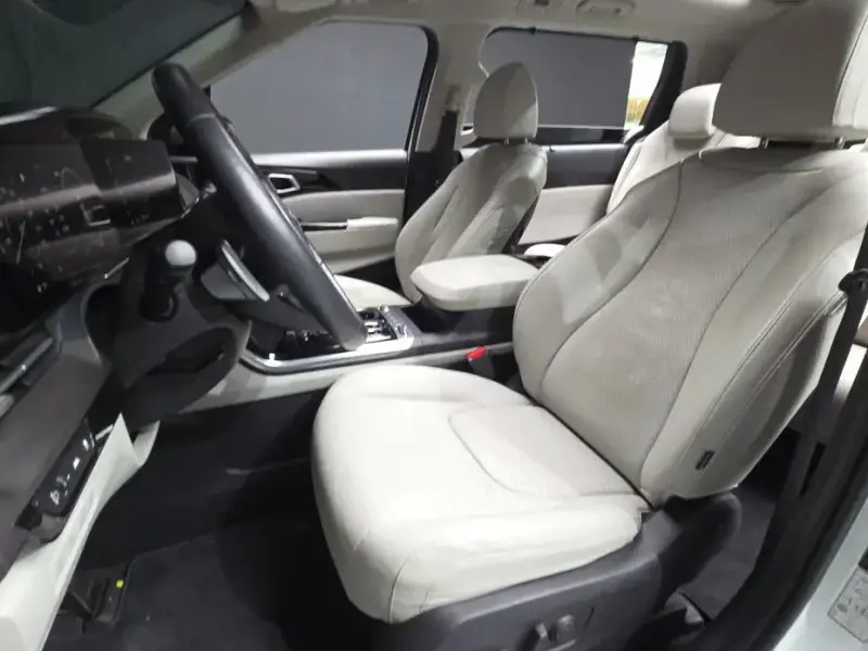2021 Kia Carnival с пробегом 35 808 км