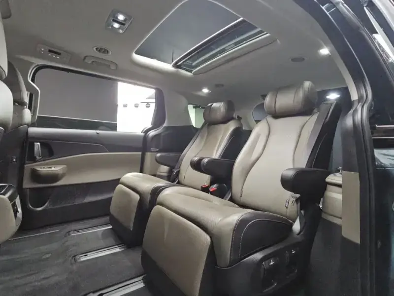 2024 Kia Carnival с пробегом 26 943 км