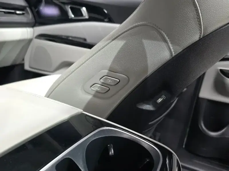 2021 Kia Carnival с пробегом 35 808 км