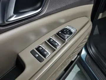 2024 Kia Carnival с пробегом 26 943 км