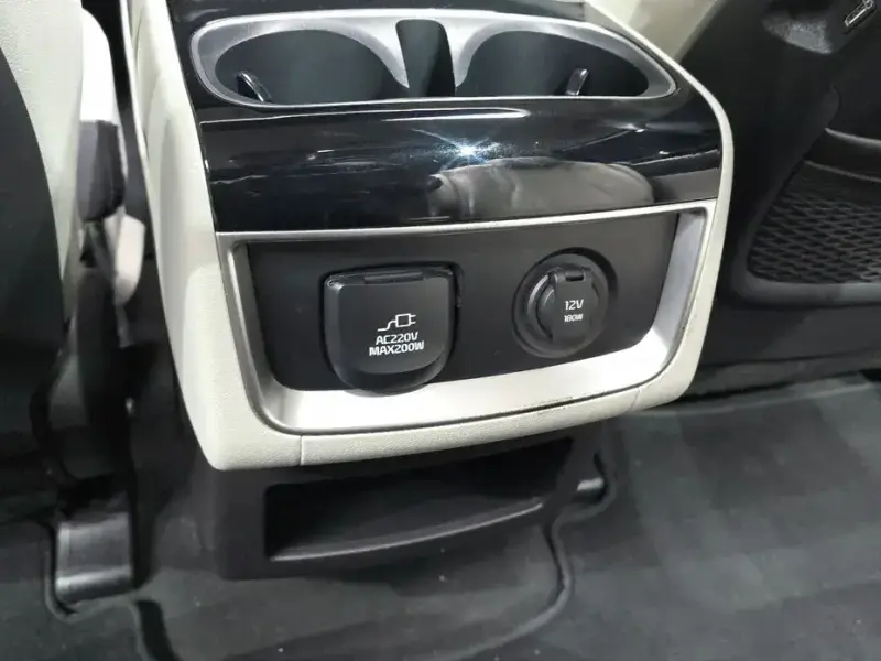 2021 Kia Carnival с пробегом 35 808 км