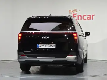 2024 Kia Carnival с пробегом 40 323 км