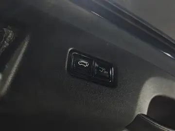 2024 Kia Carnival с пробегом 26 943 км