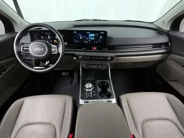 2024 Kia Carnival с пробегом 40 323 км