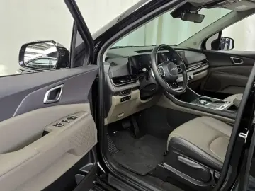 2024 Kia Carnival с пробегом 40 323 км