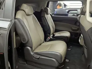 2024 Kia Carnival с пробегом 40 323 км
