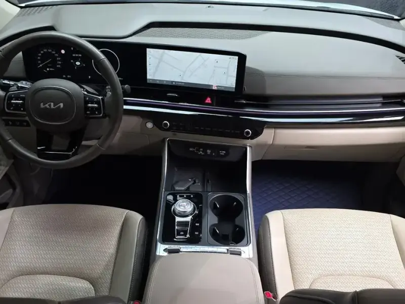 2023 Kia Carnival с пробегом 48 368 км