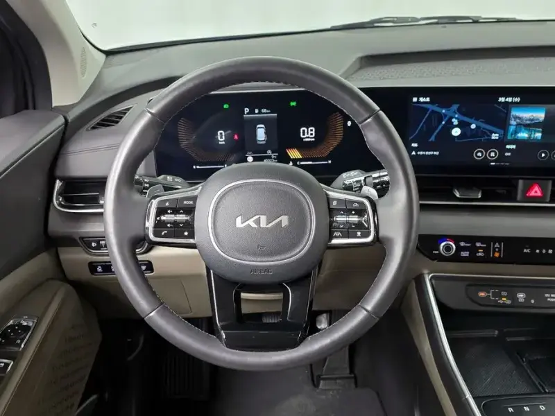 2024 Kia Carnival с пробегом 40 323 км