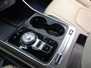 2023 Kia Carnival с пробегом 48 368 км