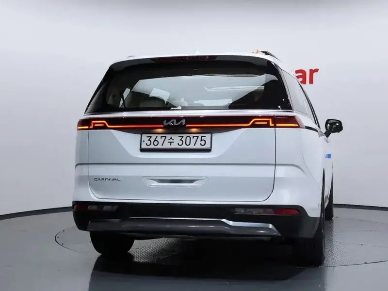 2022 Kia Carnival с пробегом 41 092 км