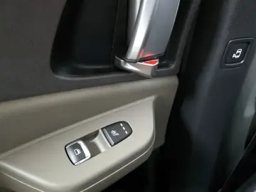 2024 Kia Carnival с пробегом 40 323 км