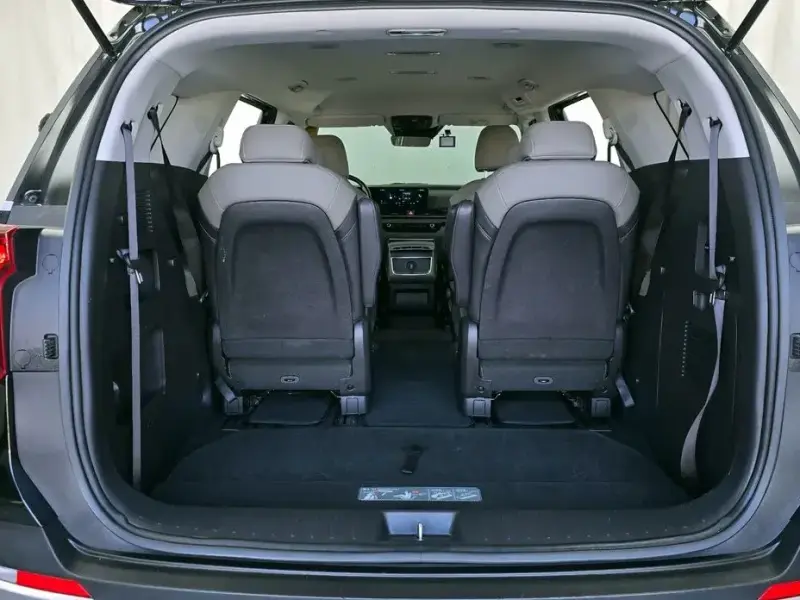 2024 Kia Carnival с пробегом 40 323 км