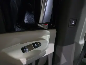 2023 Kia Carnival с пробегом 48 368 км