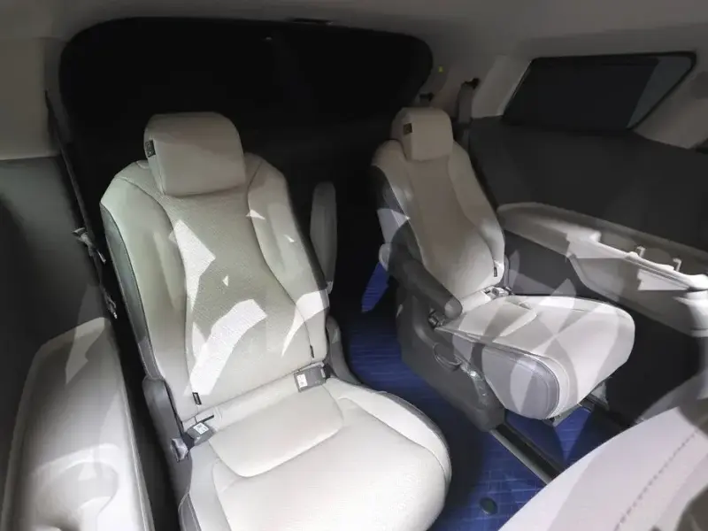 2023 Kia Carnival с пробегом 48 368 км
