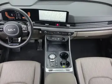 2024 Kia Carnival с пробегом 15 107 км