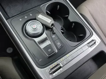 2024 Kia Carnival с пробегом 15 107 км