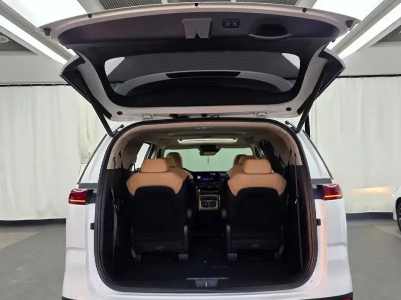 2021 Kia Carnival с пробегом 132 691 км