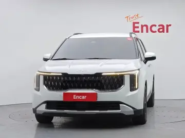 2024 Kia Carnival с пробегом 22 669 км
