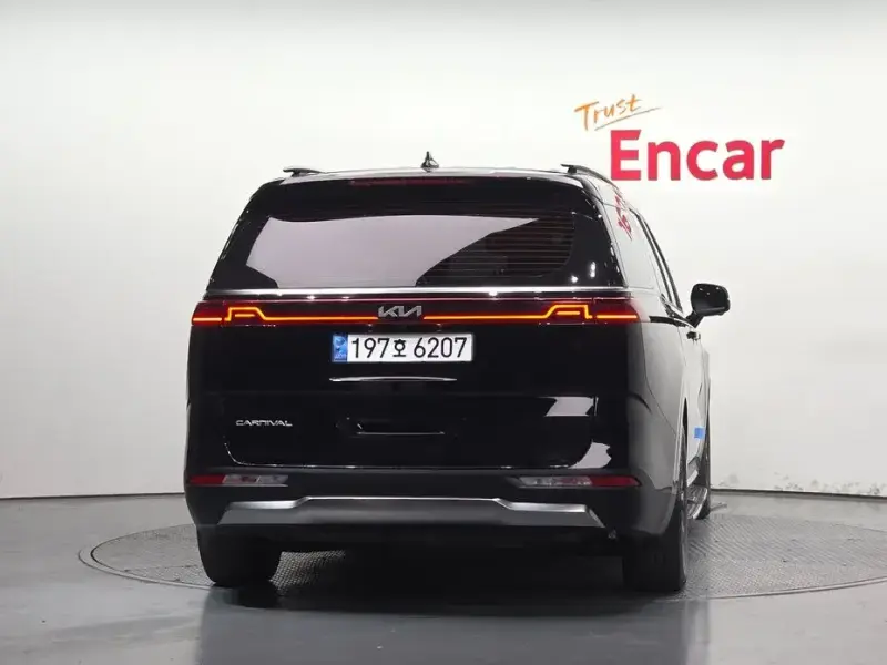 2022 Kia Carnival с пробегом 34 555 км