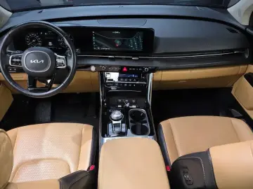 2022 Kia Carnival с пробегом 34 555 км