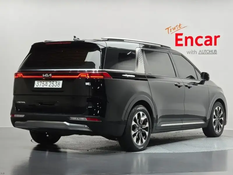 2023 Kia Carnival с пробегом 109 749 км