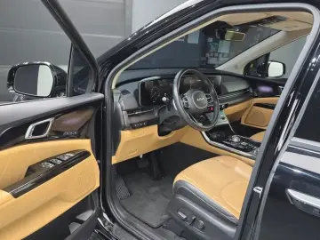 2022 Kia Carnival с пробегом 34 555 км