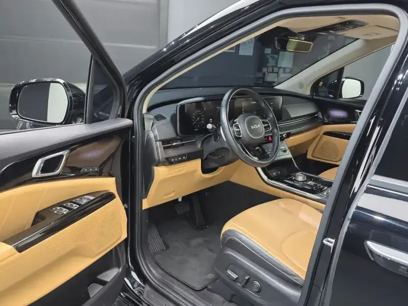 2022 Kia Carnival с пробегом 34 555 км