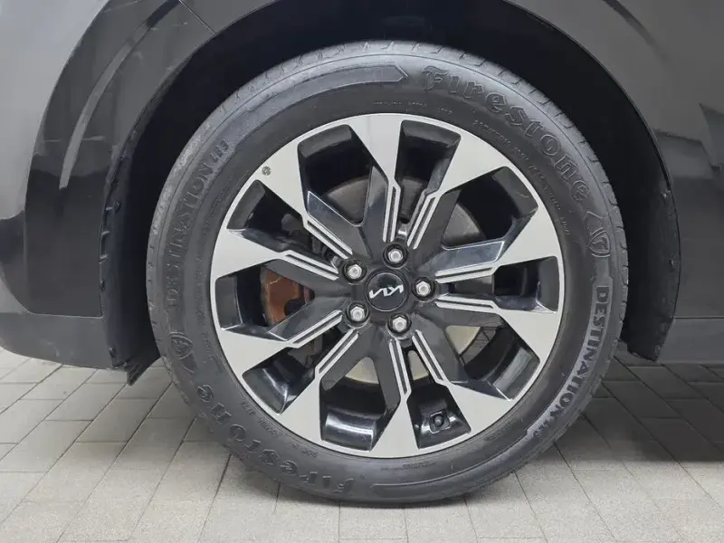 2023 Kia Carnival с пробегом 109 749 км