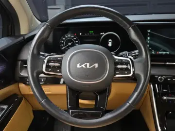 2022 Kia Carnival с пробегом 34 555 км