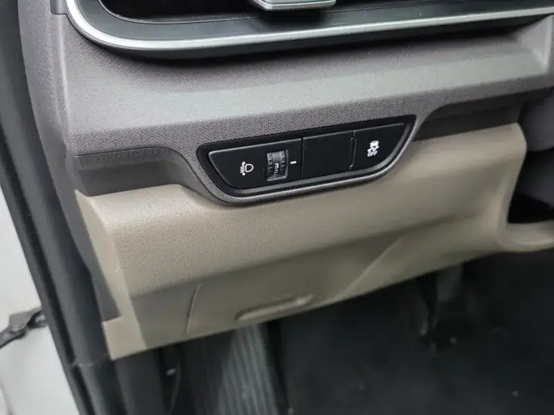 2024 Kia Carnival с пробегом 17 873 км