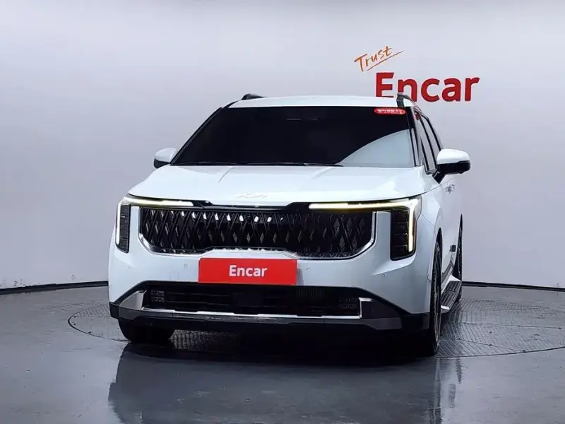 2024 Kia Carnival с пробегом 37 390 км
