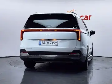 2024 Kia Carnival с пробегом 37 390 км