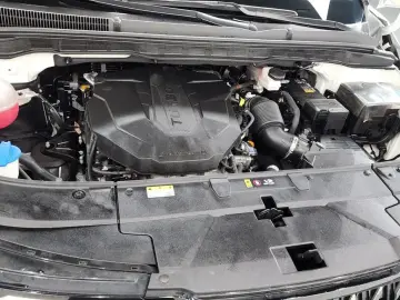 2024 Kia Carnival с пробегом 37 390 км