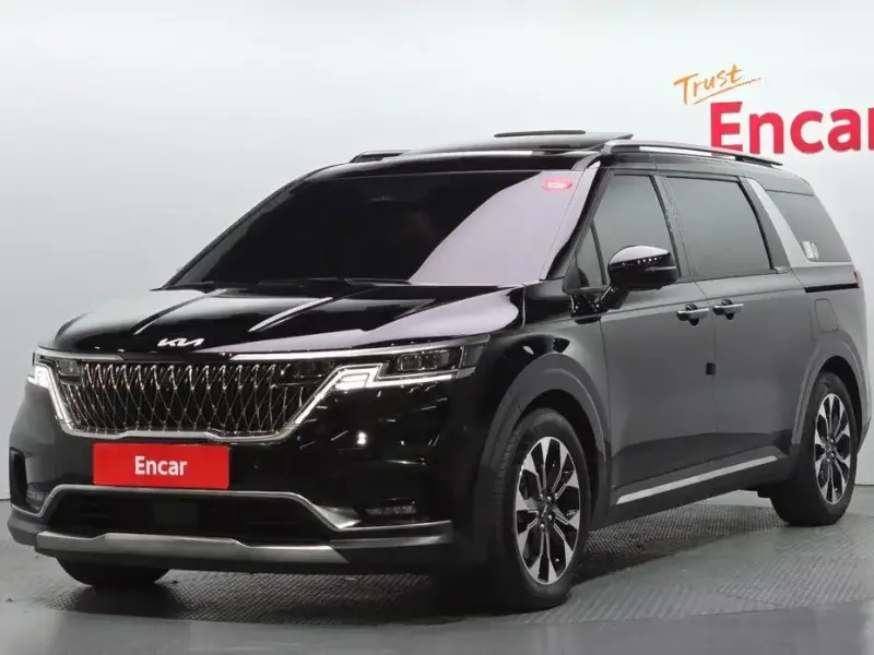 2023 Kia Carnival с пробегом 34 225 км