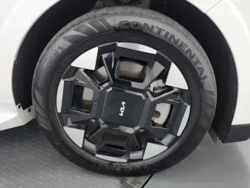 2024 Kia Carnival с пробегом 37 390 км