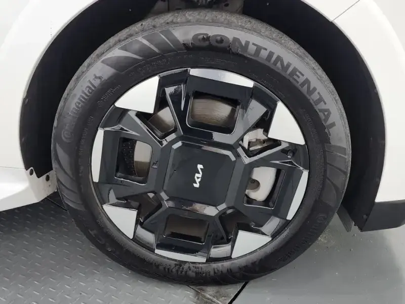 2024 Kia Carnival с пробегом 37 390 км
