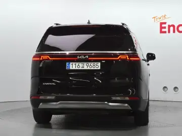 2023 Kia Carnival с пробегом 34 225 км