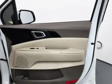 2024 Kia Carnival с пробегом 37 390 км