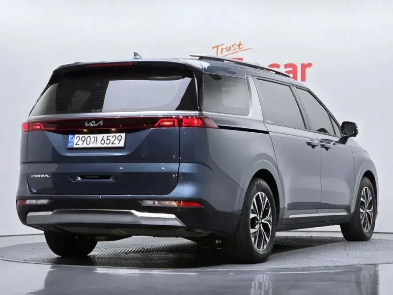 2023 Kia Carnival с пробегом 40 046 км
