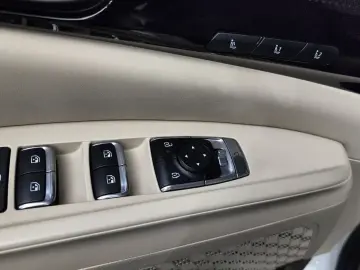 2024 Kia Carnival с пробегом 37 390 км