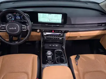 2023 Kia Carnival с пробегом 40 046 км