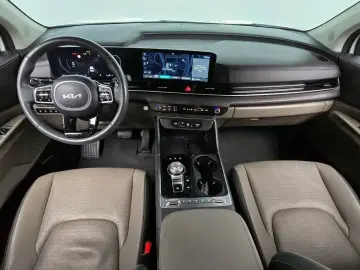 2024 Kia Carnival с пробегом 16 074 км