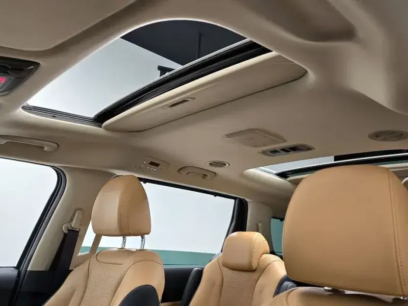 2023 Kia Carnival с пробегом 40 046 км