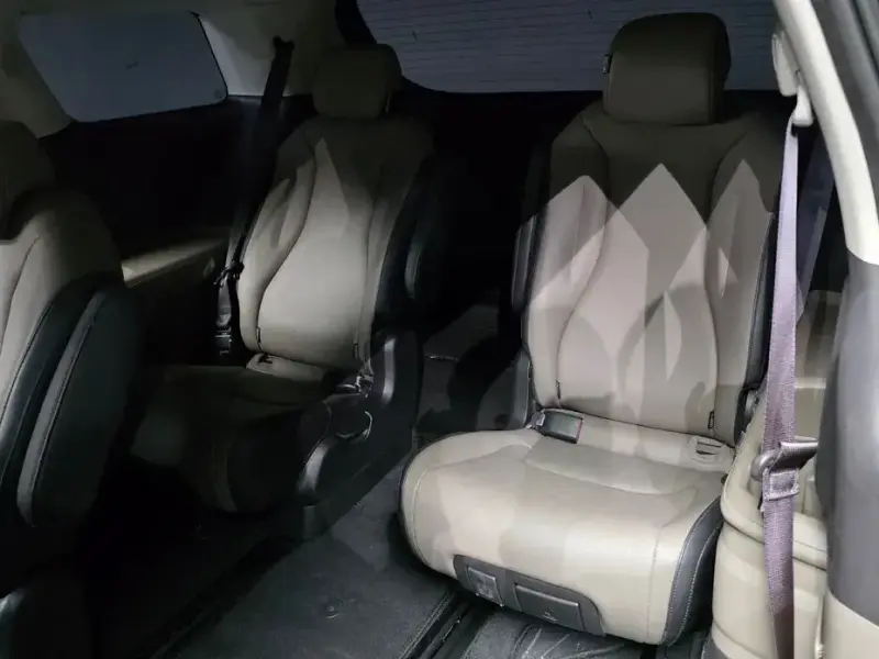 2024 Kia Carnival с пробегом 18 877 км