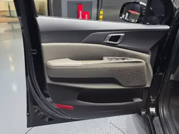2024 Kia Carnival с пробегом 18 877 км
