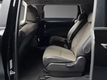 2024 Kia Carnival с пробегом 18 877 км