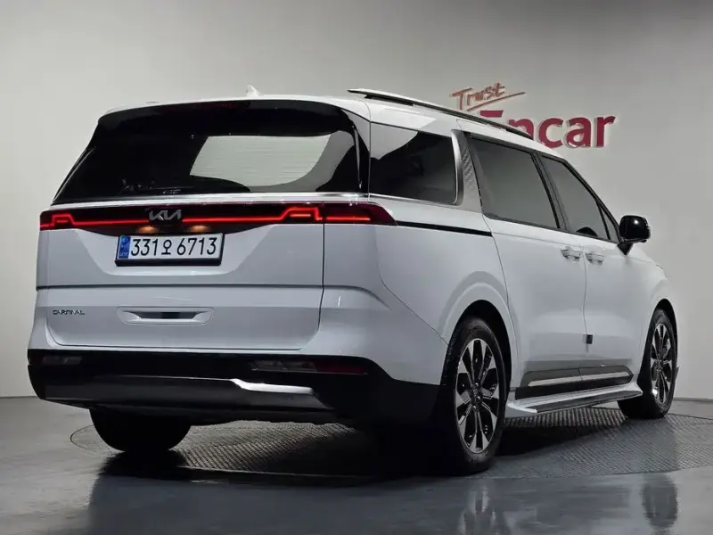 2023 Kia Carnival с пробегом 66 451 км