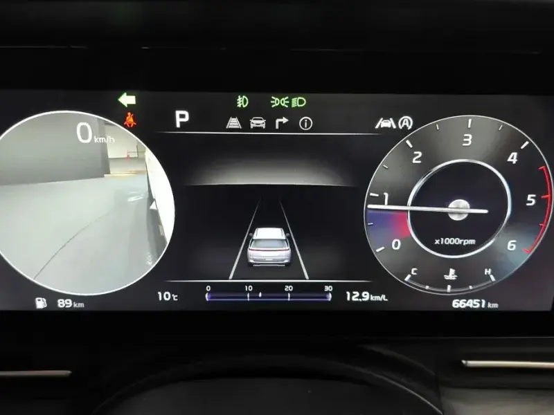 2023 Kia Carnival с пробегом 66 451 км