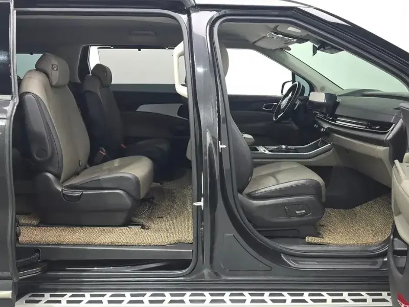 2024 Kia Carnival с пробегом 37 085 км